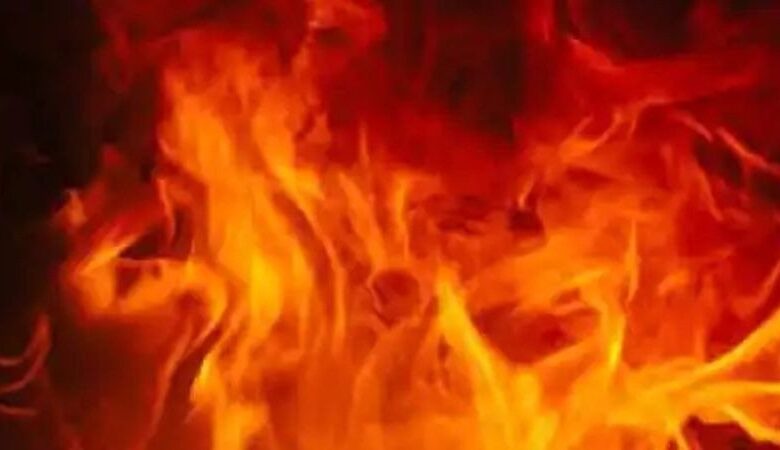 मोरी ब्लॉक के सालरा गांव में लगी आग