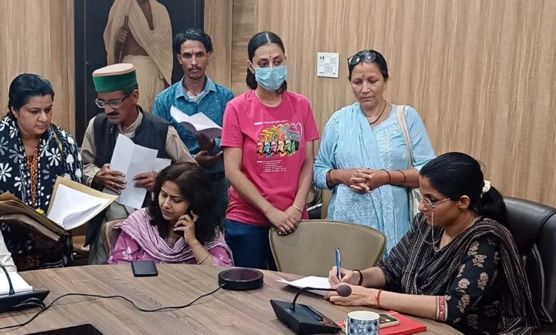 जनसुनवाई में प्राप्त हुई 112 शिकायत