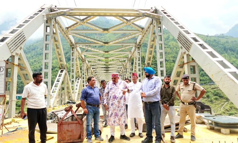 भारत नेपाल मोटर पुल का निरीक्षण