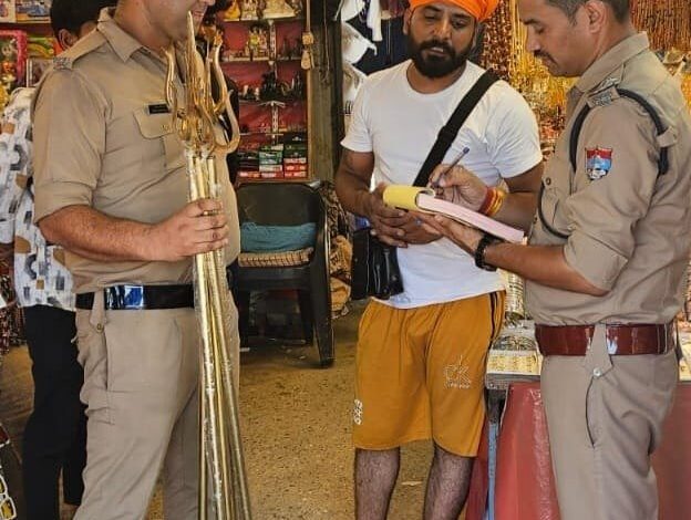 पुलिस ने चलाया चैकिंग अभियान पुलिस ने चलाया चैकिंग अभियान