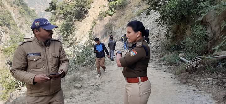 दुखद सड़क दुर्घटना में बाइक सवार की मृत्यु