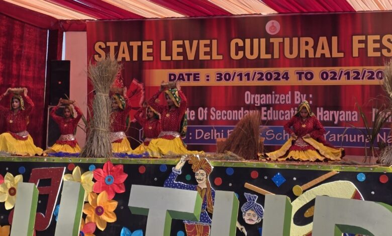 सराय ख्वाजा का स्टेट लेवल कल्चरल फेस्ट में प्रशंसनीय प्रदर्शन सराय ख्वाजा का स्टेट लेवल कल्चरल फेस्ट में प्रशंसनीय प्रदर्शन