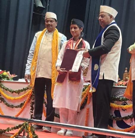 राज्य स्तर की मेरिट लिस्ट में गाड़ दिए झण्डे