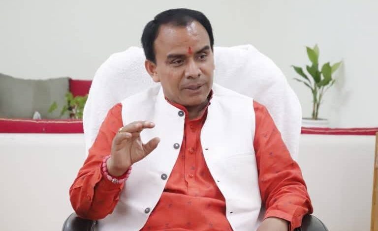उच्च स्तरीय बैठक में चर्चा के बाद अधिकारियों को दिये शीघ्र भर्ती के निर्देश उच्च स्तरीय बैठक में चर्चा के बाद अधिकारियों को दिये शीघ्र भर्ती के निर्देश