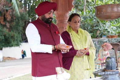 राज्यपाल ने की महाशिवरात्रि के अवसर पर पूजा-अर्चना राज्यपाल ने की महाशिवरात्रि के अवसर पर पूजा-अर्चना